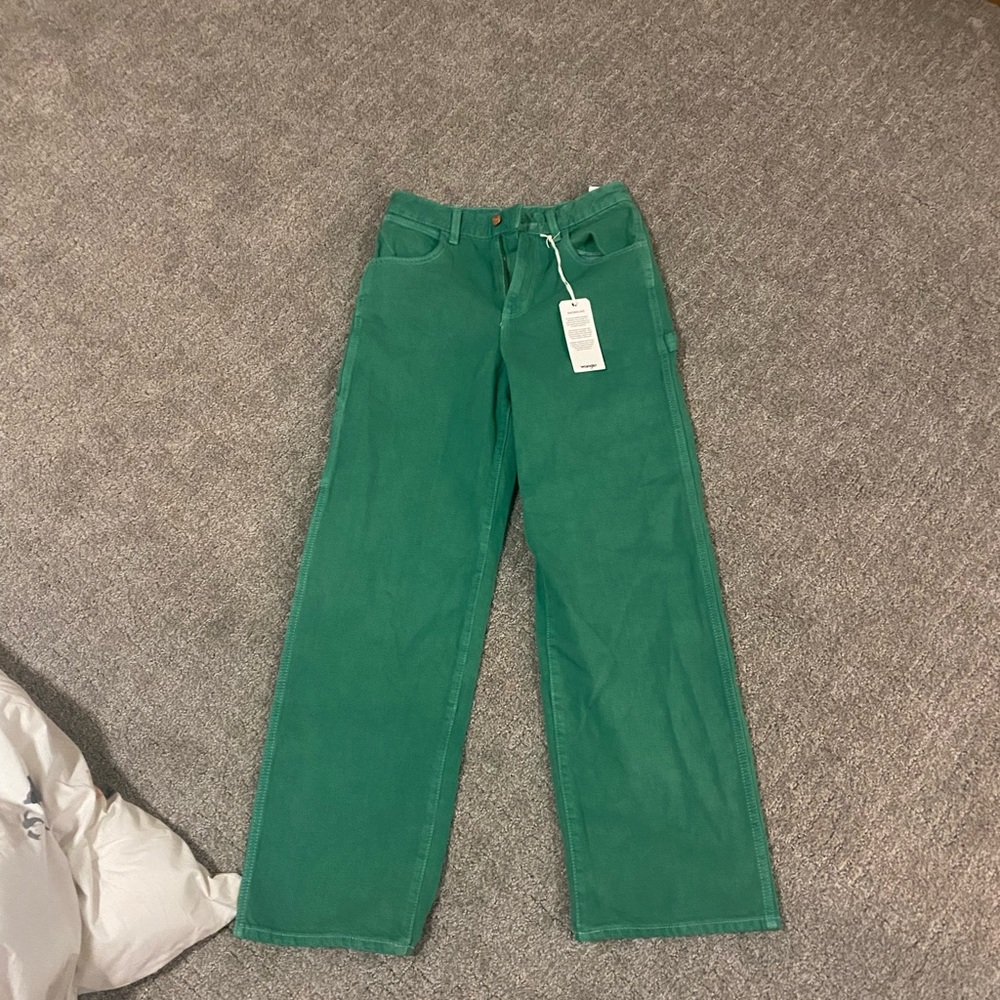 wrangler relaxed carpenter mom jeans (green - urban outfitters)